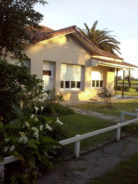 CHALET AMERICANO (sobre RUTA 227 esquina)  TAMANGUEYUU